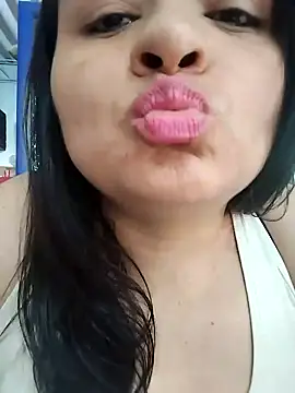Snapshot of Linda_Lars chatting on February 2025 03:30:02 PM Linda Lars online show from February 2025 03:30:02 PM