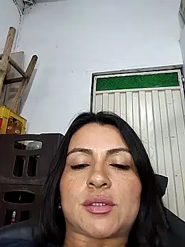 Snapshot of Linda_Lars chatting on September 2025 03:10:01 AM Linda Lars online show from September 2025 03:10:01 AM
