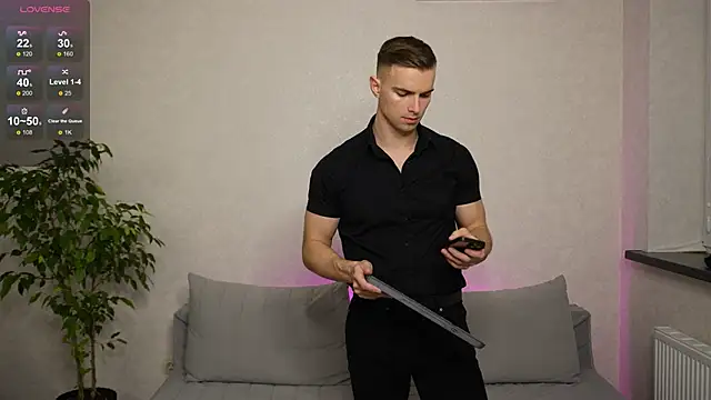 Nik Sharp online show from March 2025 04:47:02 PM