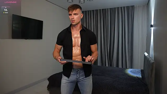 Nik Sharp online show from September 2025 05:05:02 PM