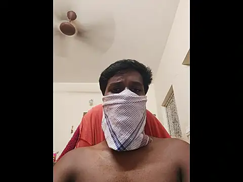 Snapshot of boy_BeardGallery chatting on October 2025 01:01:01 PM boy BeardGallery online show from October 2025 01:01:01 PM