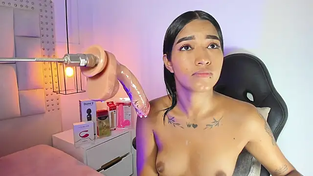 Snapshot of baby_naughty1_ chatting on December 2024 07:49:02 PM baby naughty1 online show from December 2024 07:49:02 PM