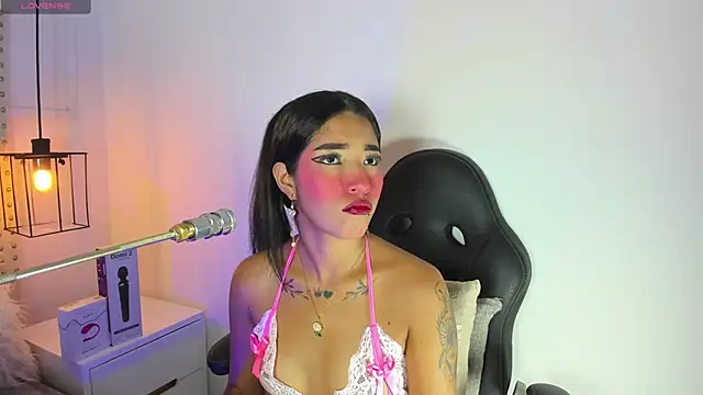 Snapshot of baby_naughty1_ chatting on January 2025 01:24:02 PM baby naughty1 online show from January 2025 01:24:02 PM