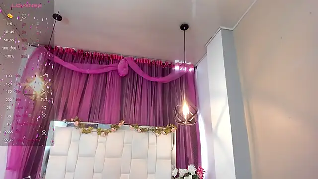 Carlie Evans online show from December 2024 08:10:02 PM