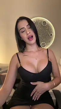 Snapshot of SarahhSmitth1 chatting on March 2026 10:49:02 PM SarahhSmitth1 online show from March 2026 10:49:02 PM