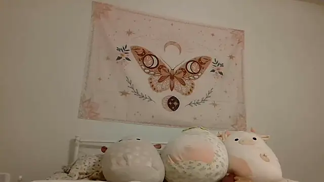 Snapshot of averietheangel chatting on January 2025 07:45:02 PM averietheangel online show from January 2025 07:45:02 PM