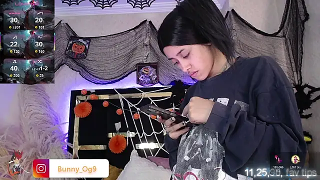 Bunny O online show from November 2025 08:55:01 PM