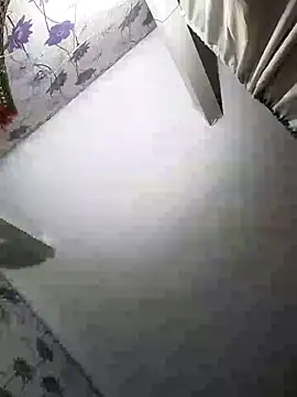 SweetLeila40 online show from December 2024 06:31:01 PM