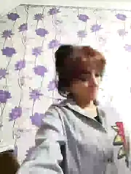 SweetLeila40 online show from December 2024 01:14:01 PM