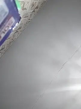 SweetLeila40 online show from February 2026 05:01:02 AM