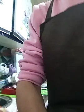 SweetLeila40 online show from April 2026 05:10:01 PM