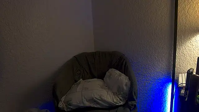 Snapshot of 6igsticc9inch chatting on February 2025 02:20:02 AM 6igsticc9inch online show from February 2025 02:20:02 AM