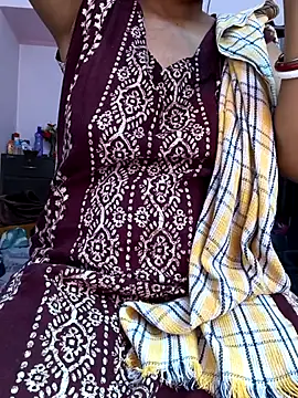 Snapshot of MUMTAJ-1 chatting on February 2026 04:13:01 PM MUMTAJ-1 online show from February 2026 04:13:01 PM