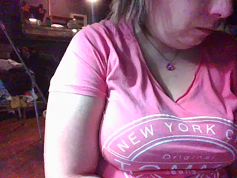 Snapshot of maria38xxx chatting on September 2025 06:44:02 PM maria38xxx online show from September 2025 06:44:02 PM