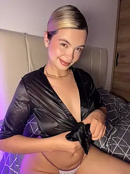 Odett  online show from November 2025 02:01:02 AM