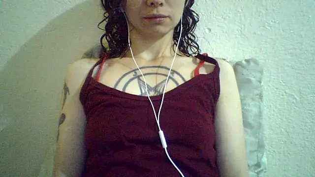 Snapshot of CELEna098rs707 chatting on March 2026 05:32:01 PM CELEna098rs707 online show from March 2026 05:32:01 PM