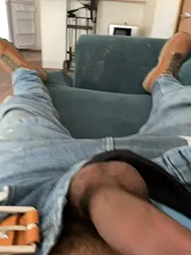 Snapshot of laloly0808 chatting on December 2024 09:43:01 PM laloly0808 online show from December 2024 09:43:01 PM