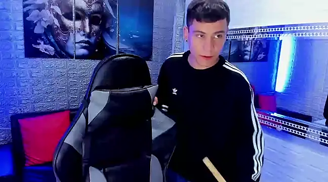 salvadorgomezx online show from December 2024 01:53:01 AM