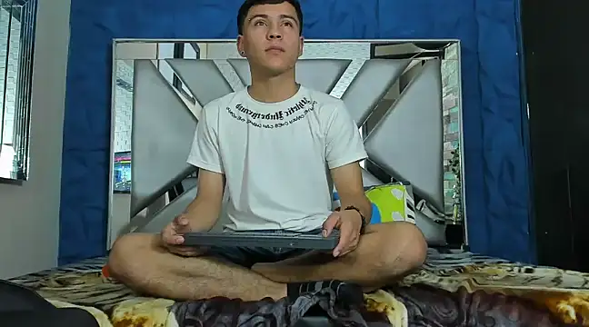 salvadorgomezx online show from January 2025 03:54:02 PM