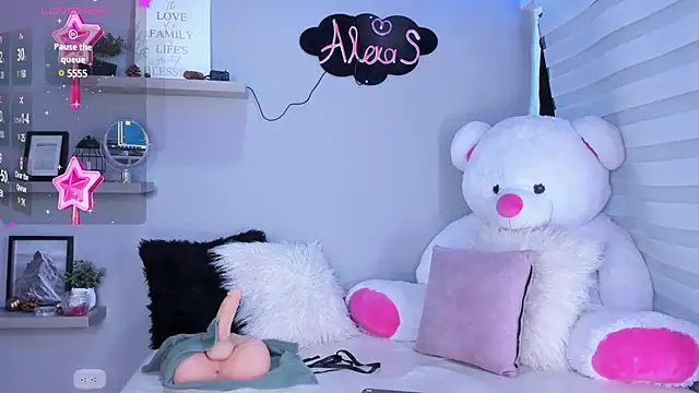 Alexasmith06 online show from February 2025 07:26:01 PM