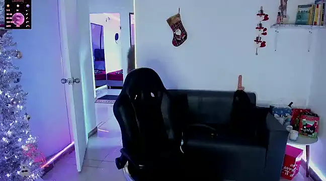 ZhoeStrong online show from January 2025 11:40:02 AM