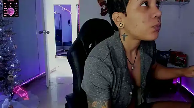 ZhoeStrong online show from January 2025 02:30:01 PM