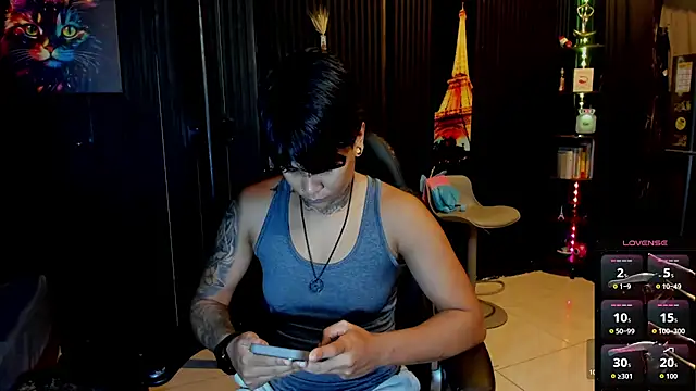 ZhoeStrong online show from October 2025 01:25:01 AM