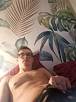 Snapshot of GLouglou19 chatting on March 2026 09:26:02 AM GLouglou19 online show from March 2026 09:26:02 AM