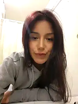 Snapshot of Lau1127 chatting on September 2025 02:33:01 AM Lau1127 online show from September 2025 02:33:01 AM