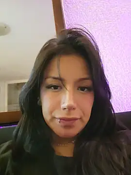 Snapshot of Lau1127 chatting on May 2026 03:47:01 AM Lau1127 online show from May 2026 03:47:01 AM