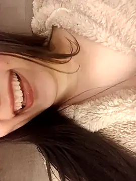 Snapshot of im_here- chatting on February 2025 09:51:01 PM im here- online show from February 2025 09:51:01 PM