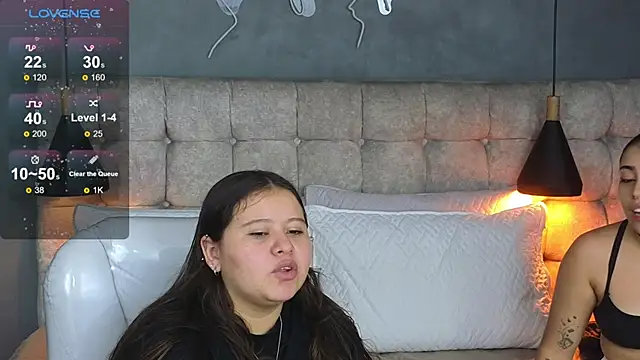 Snapshot of Laia_and_Aloby chatting on December 2025 10:16:01 PM Laia and Aloby online show from December 2025 10:16:01 PM