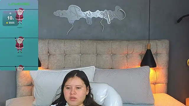 Snapshot of Laia_and_Aloby chatting on December 2025 10:18:02 PM Laia and Aloby online show from December 2025 10:18:02 PM