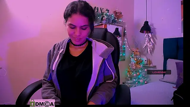 natasha  jackson online show from December 2024 12:27:01 PM