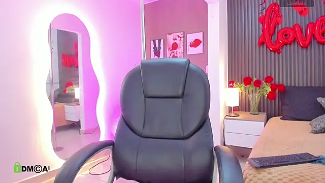 Snapshot of natasha__jackson chatting on February 2026 03:29:02 PM natasha jackson online show from February 2026 03:29:02 PM