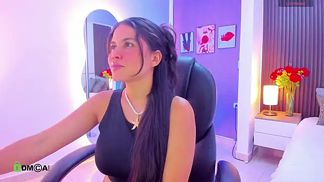 natasha  jackson online show from April 2026 08:39:02 PM