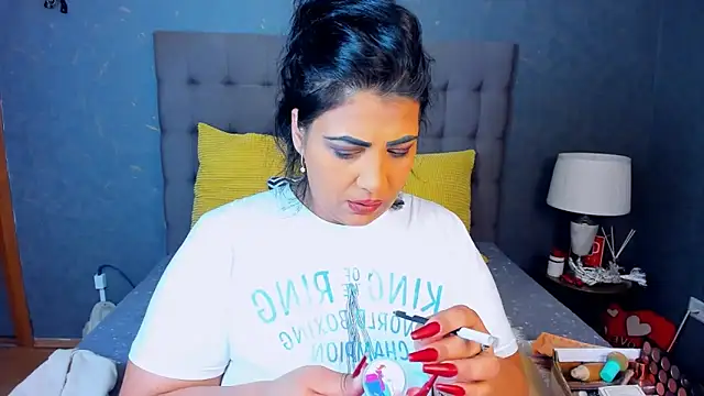 AmyCubes online show from November 2025 04:55:01 AM