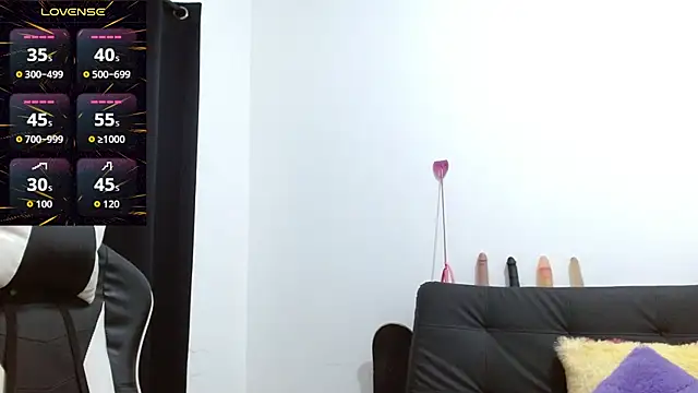 Snapshot of Kiara-Rider chatting on December 2025 01:59:02 PM Kiara-Rider online show from December 2025 01:59:02 PM