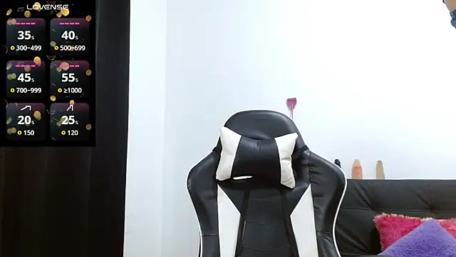 Snapshot of Kiara-Rider chatting on February 2026 04:56:01 PM Kiara-Rider online show from February 2026 04:56:01 PM