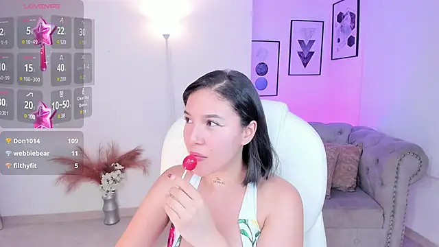 kendaall jenner  online show from December 2024 06:42:02 AM