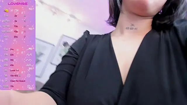 kendaall jenner  online show from December 2024 03:49:02 AM