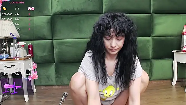 SelenSummer online show from October 2025 07:02:01 PM