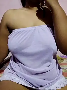 Snapshot of Diwya69 chatting on August 2026 07:45:02 PM Diwya69 online show from August 2026 07:45:02 PM