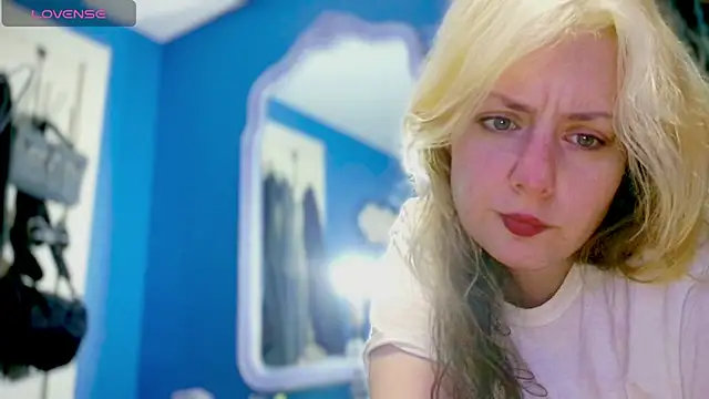 SkarlettRose96 online show from November 2025 12:20:01 PM