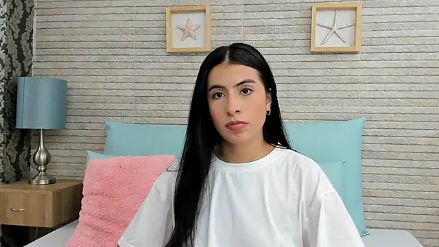 Snapshot of IssabellaLopez chatting on December 2024 07:55:01 PM IssabellaLopez online show from December 2024 07:55:01 PM