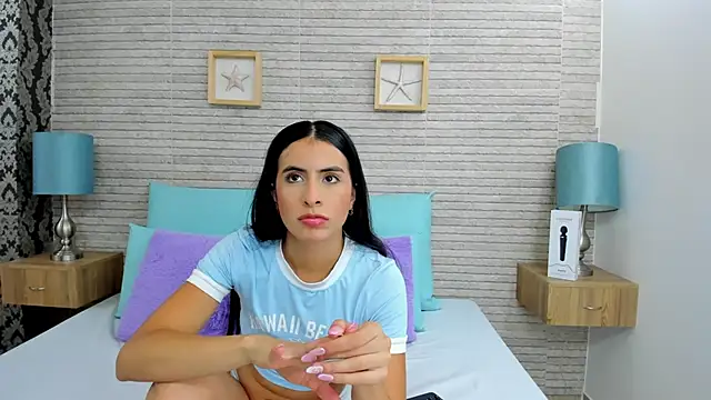 Snapshot of IssabellaLopez chatting on December 2024 07:36:01 PM IssabellaLopez online show from December 2024 07:36:01 PM