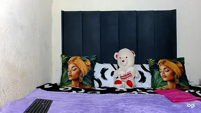 quenliyasa online show from April 2026 10:34:02 PM