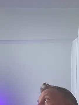 aus guy93 online show from March 2026 07:20:02 PM