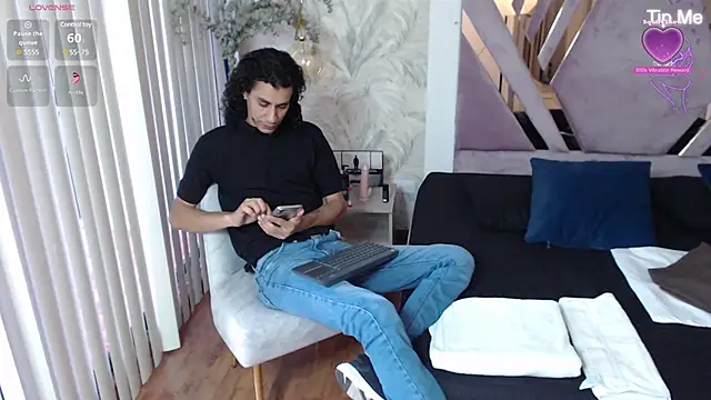 Snapshot of jackstanford chatting on January 2025 01:21:01 PM jackstanford online show from January 2025 01:21:01 PM