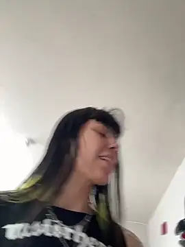 Snapshot of EemaHaruki chatting on December 2024 06:27:02 PM EemaHaruki online show from December 2024 06:27:02 PM